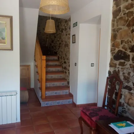 The Fountains House Holiday home Cremenes