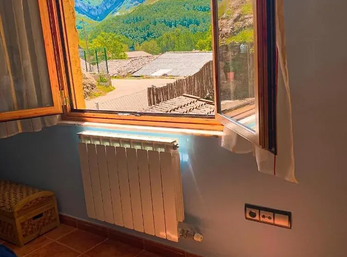 The Fountains House * Cremenes